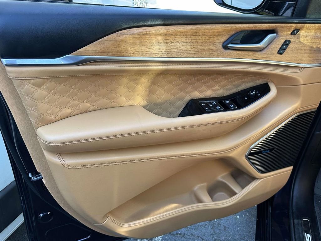 2023 Jeep Grand Cherokee L Summit Reserve