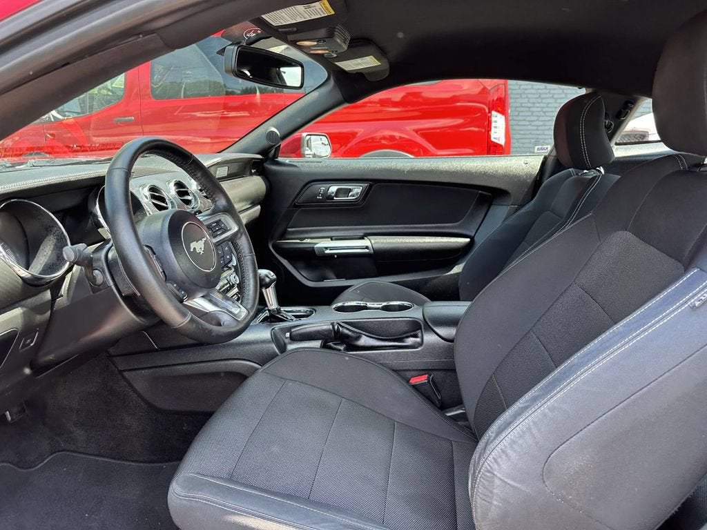 2017 Ford Mustang V6