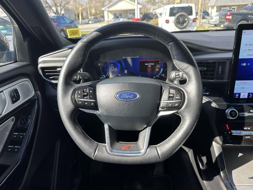 2023 Ford Explorer ST