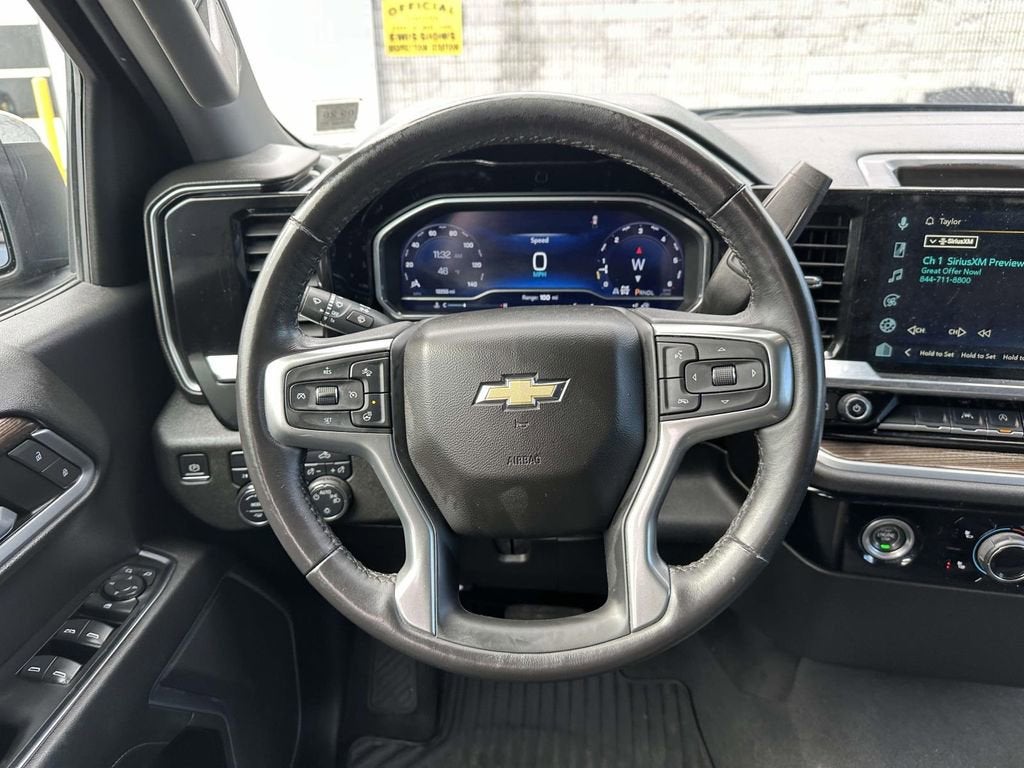 2022 Chevrolet Silverado 1500 LT (2FL)