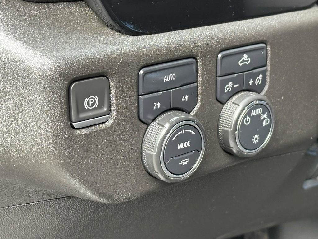 2022 Chevrolet Silverado 1500 LT (2FL)