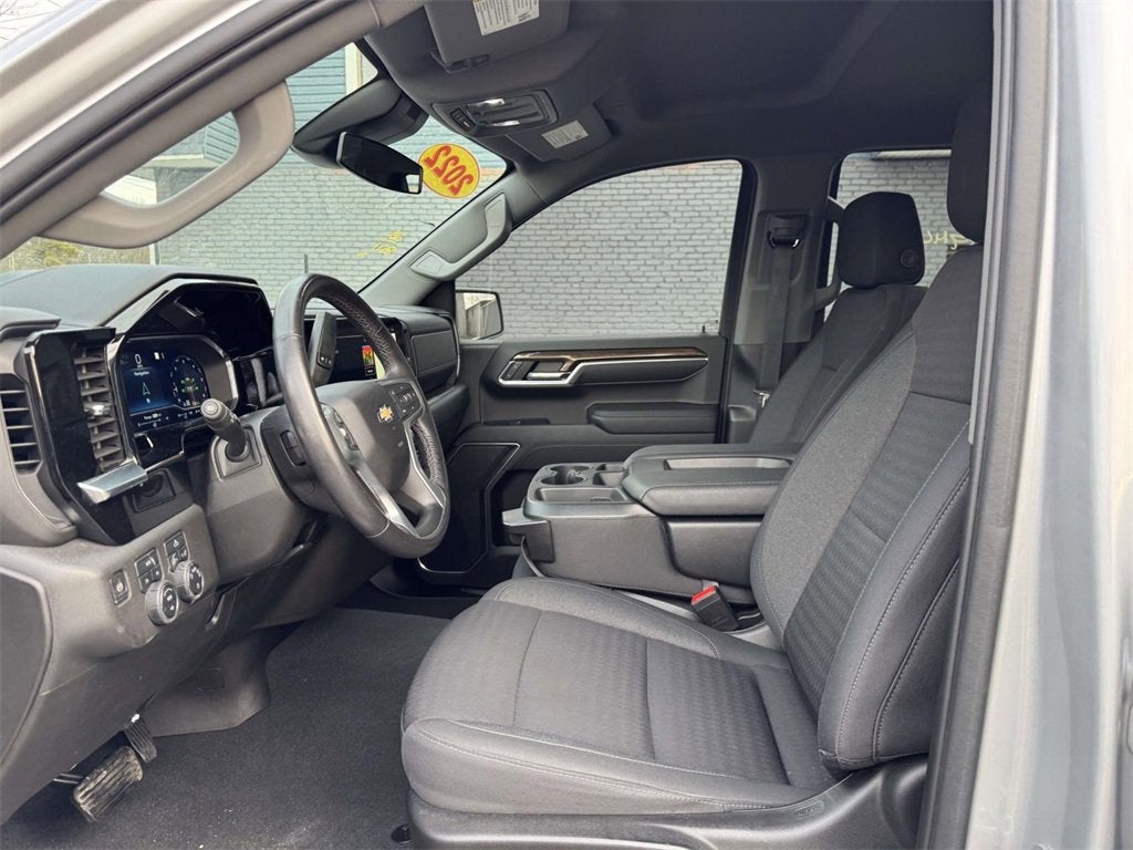 2022 Chevrolet Silverado 1500 LT (2FL)