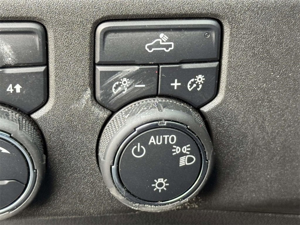 2022 Chevrolet Silverado 1500 LT (2FL)