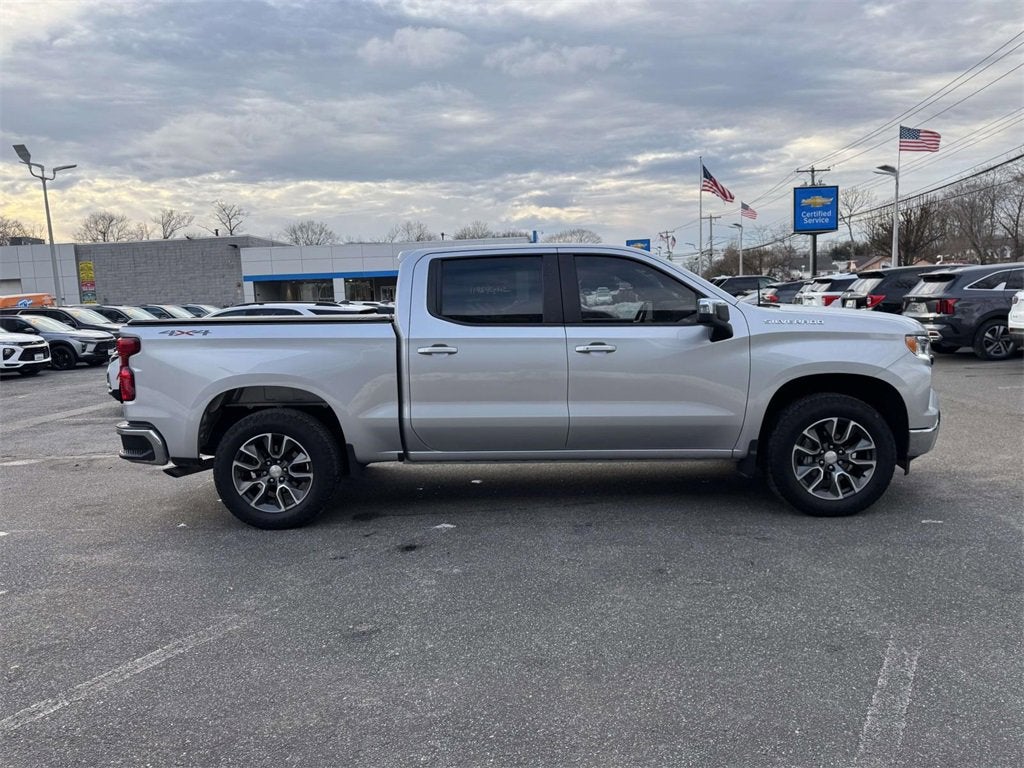 2022 Chevrolet Silverado 1500 LT (2FL)