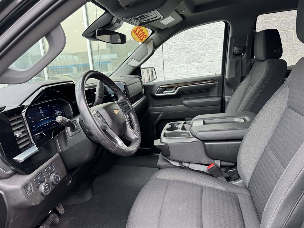 2022 Chevrolet Silverado 1500 LT (2FL)