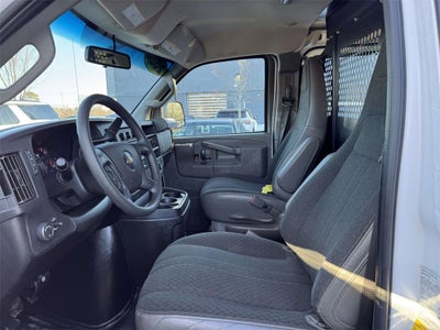 2024 Chevrolet Express Cargo 2500 WT