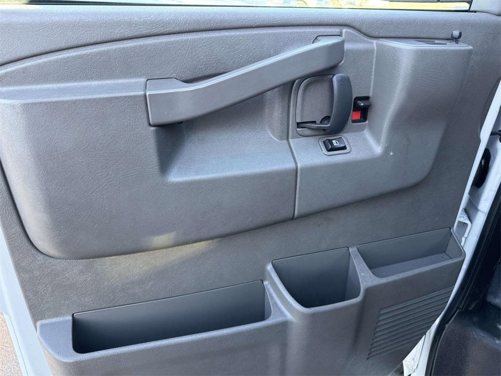 2024 Chevrolet Express Cargo 2500 WT