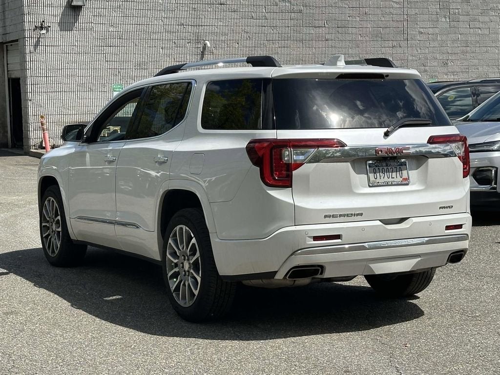 2023 GMC Acadia Denali