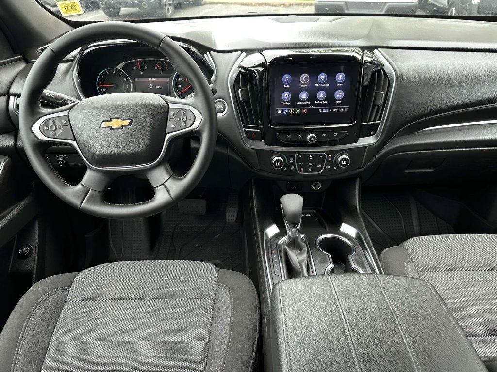 2024 Chevrolet Traverse Limited LT Cloth