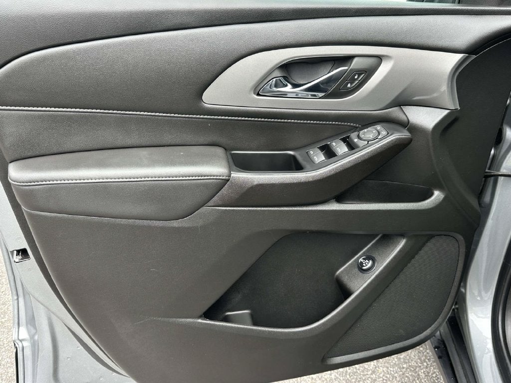2024 Chevrolet Traverse Limited LT Cloth
