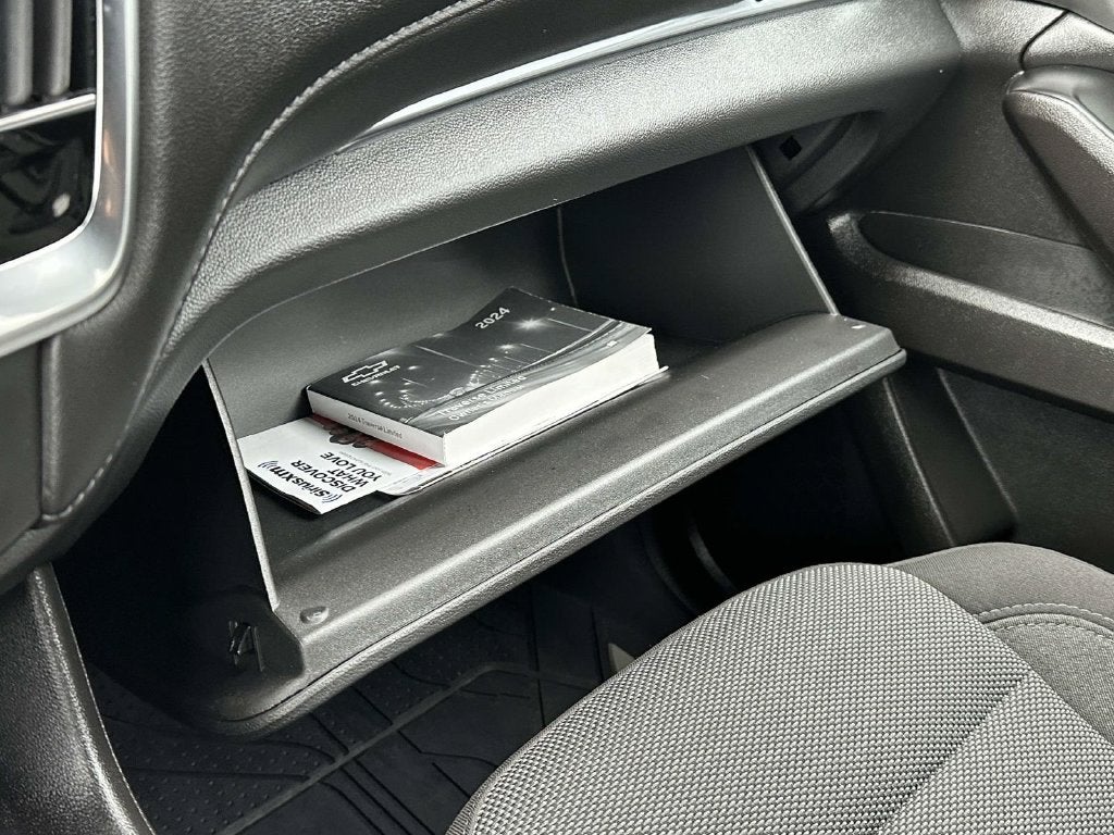 2024 Chevrolet Traverse Limited LT Cloth
