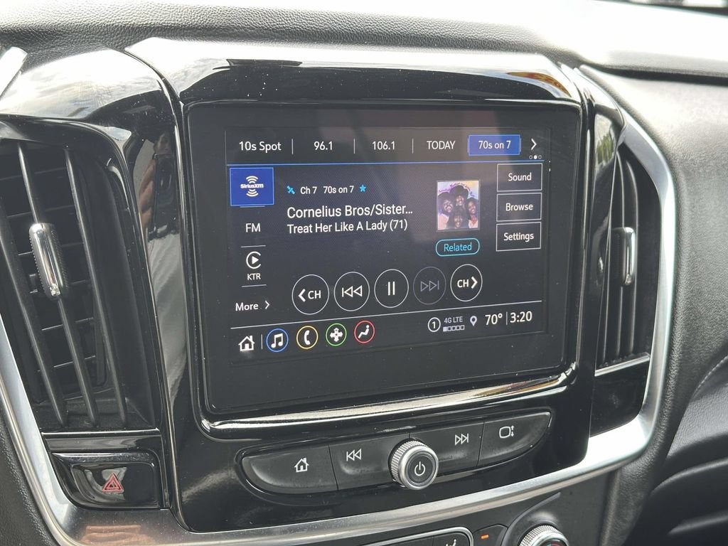 2023 Chevrolet Traverse LT Cloth