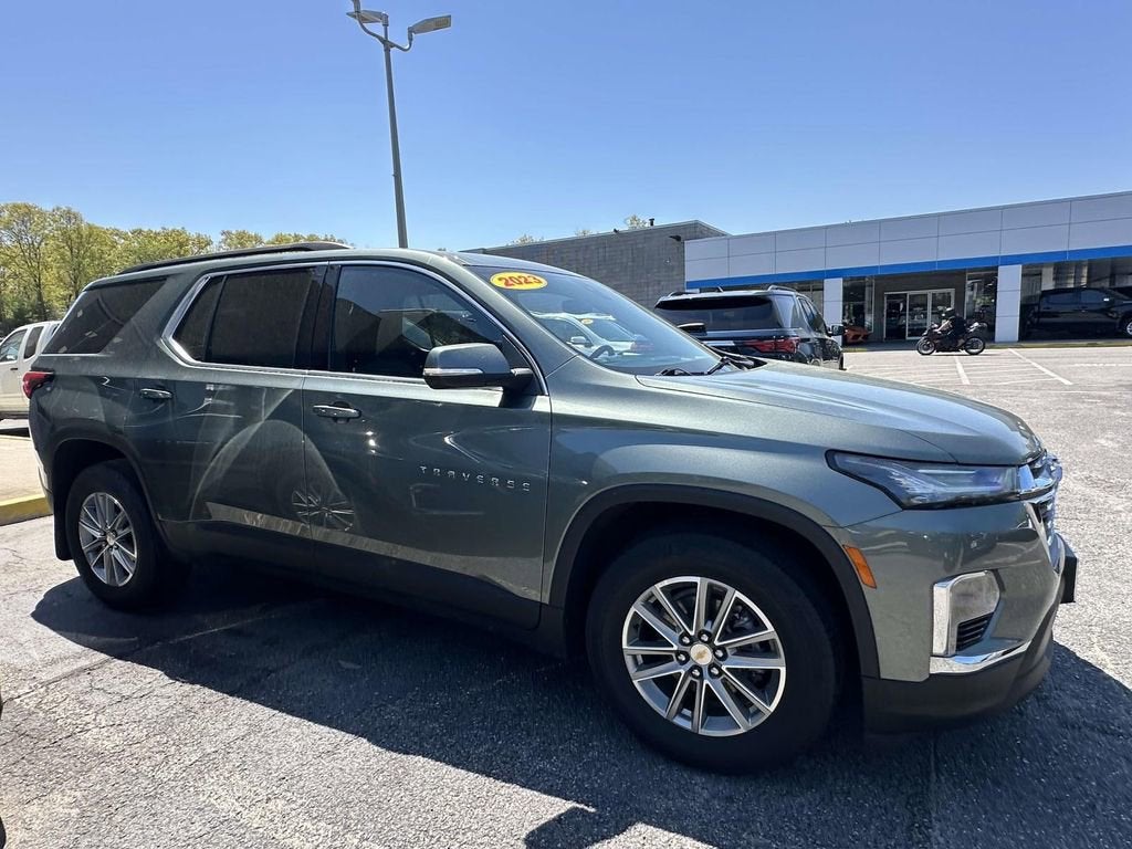 2023 Chevrolet Traverse LT Cloth