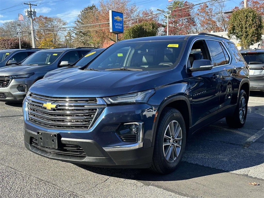 2023 Chevrolet Traverse LT Leather