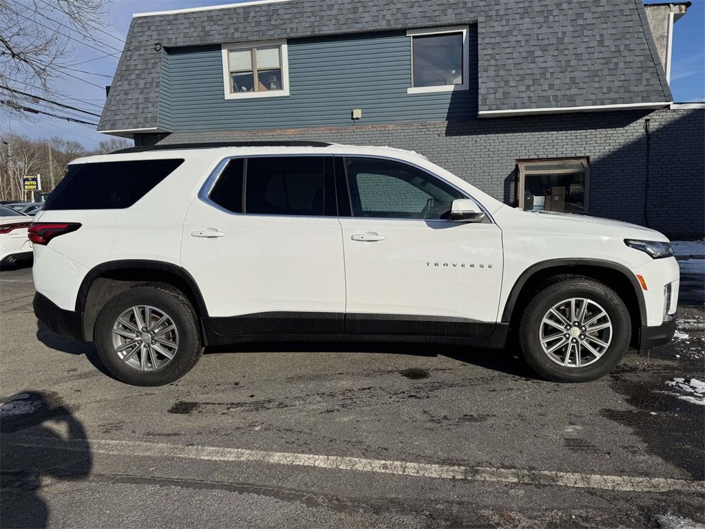 2023 Chevrolet Traverse LT Leather
