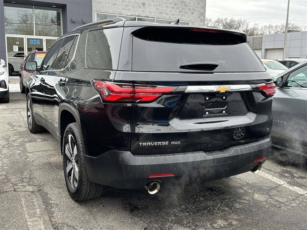 2023 Chevrolet Traverse LT Leather