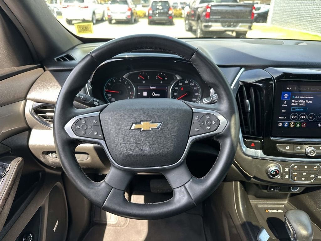 2023 Chevrolet Traverse LT Leather