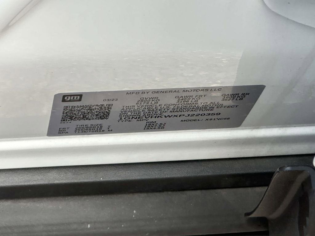 2023 Chevrolet Traverse LT Leather