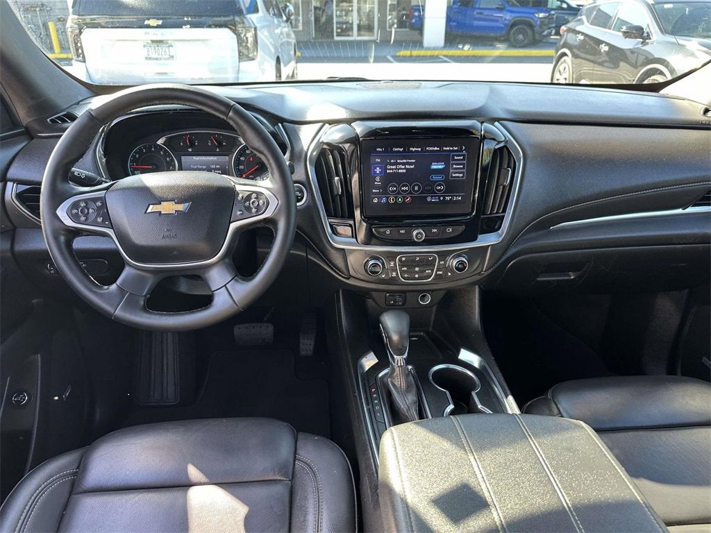 2023 Chevrolet Traverse LT Leather