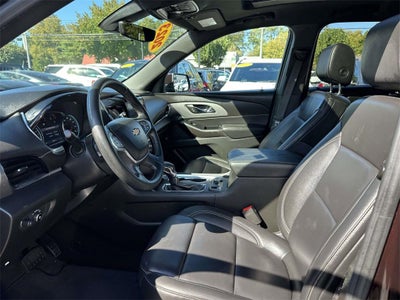 2023 Chevrolet Traverse LT Leather