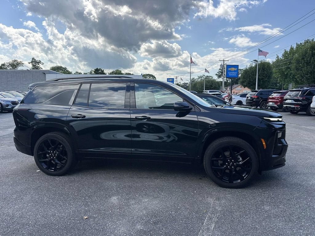 2025 Chevrolet Traverse RS