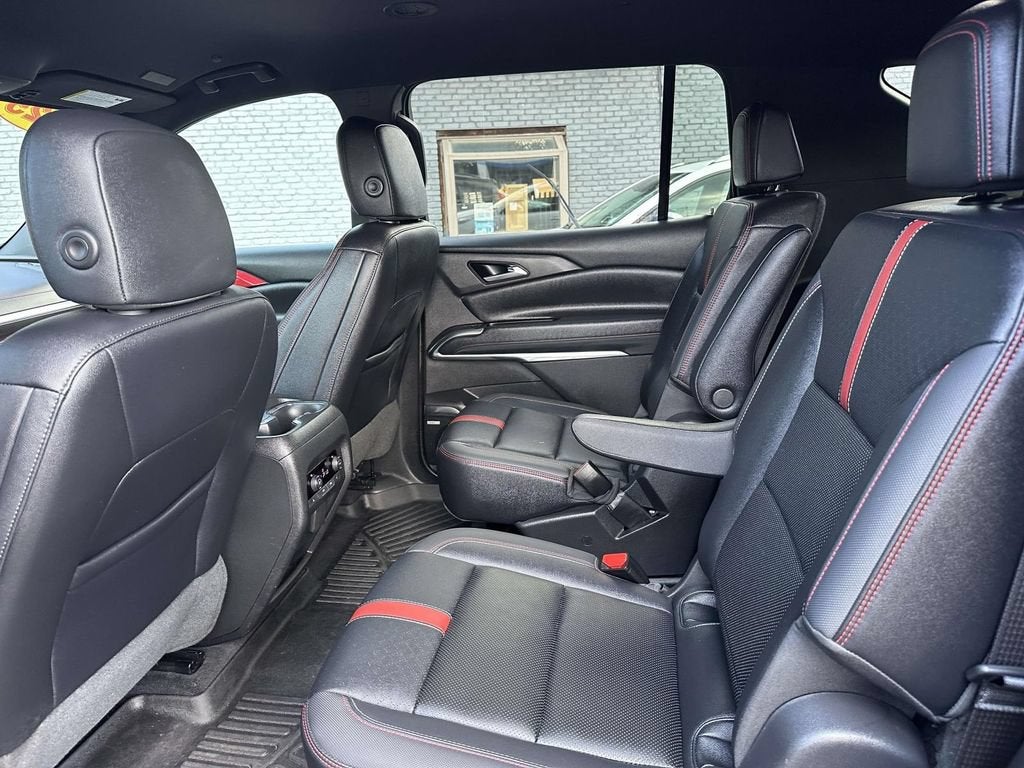 2025 Chevrolet Traverse RS
