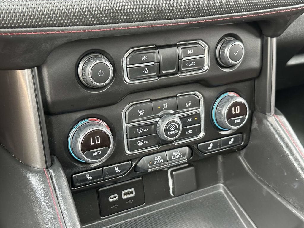 2022 Chevrolet Suburban RST