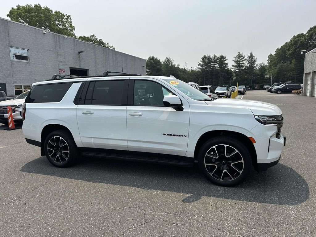 2022 Chevrolet Suburban RST