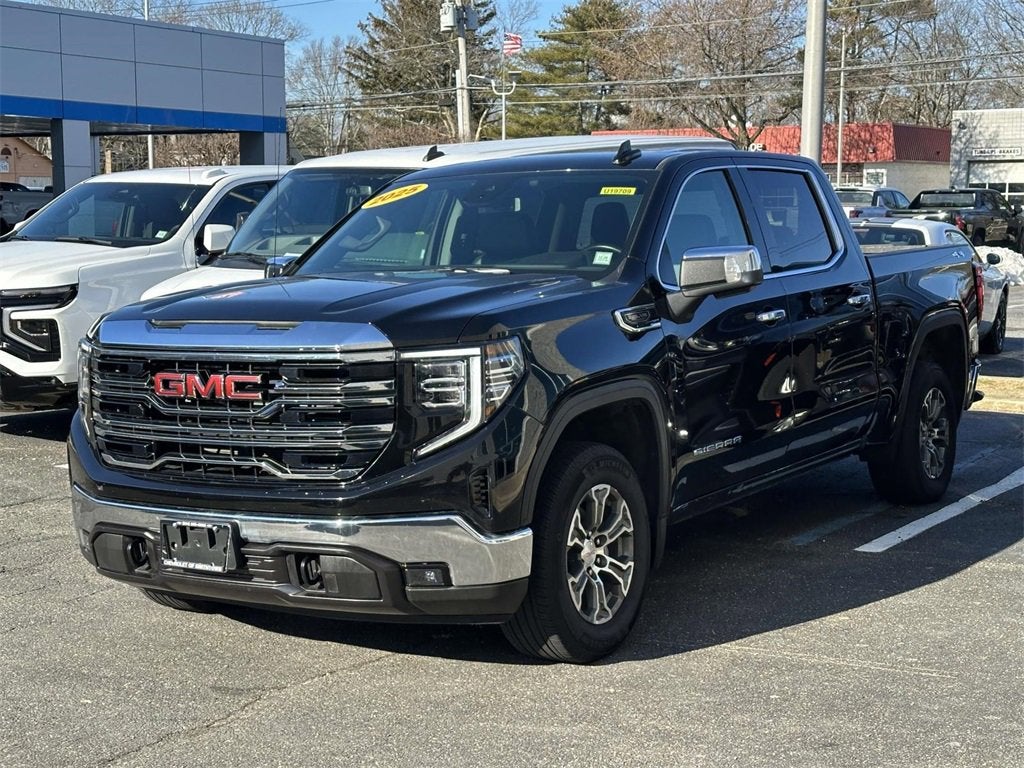 2025 GMC Sierra 1500 SLT
