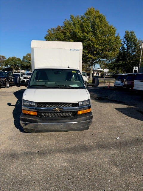 2026 Chevrolet Express Cutaway 3500 1WT