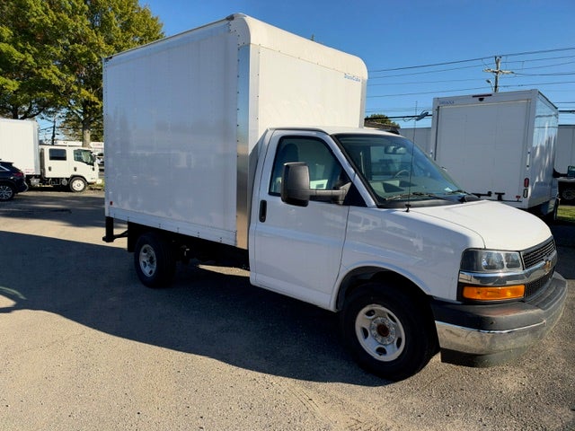 2026 Chevrolet Express Cutaway 3500 1WT
