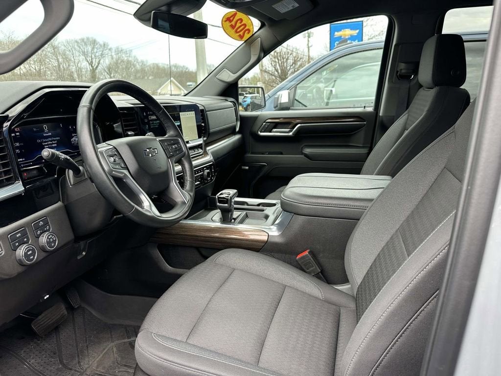 2024 Chevrolet Silverado 1500 RST