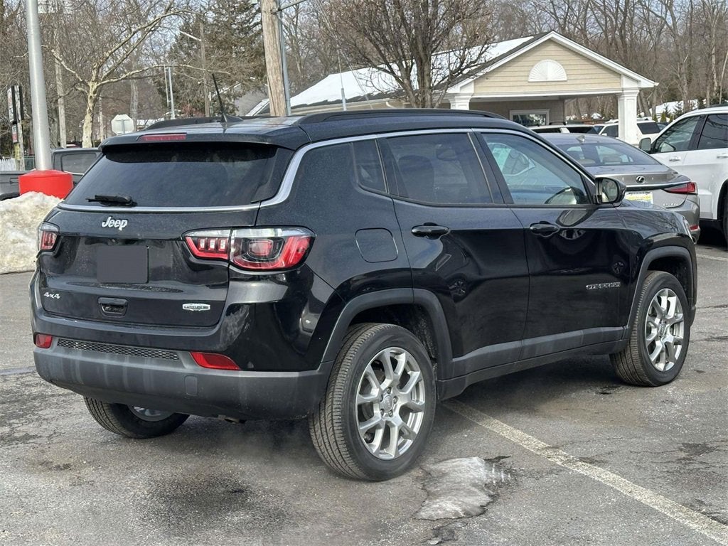 2022 Jeep Compass Latitude Lux