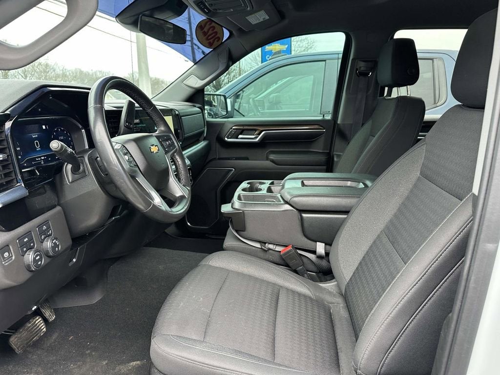 2022 Chevrolet Silverado 1500 LT (2FL)