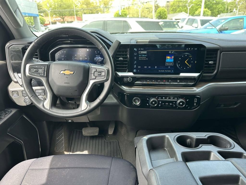 2023 Chevrolet Silverado 1500 LT (2FL)