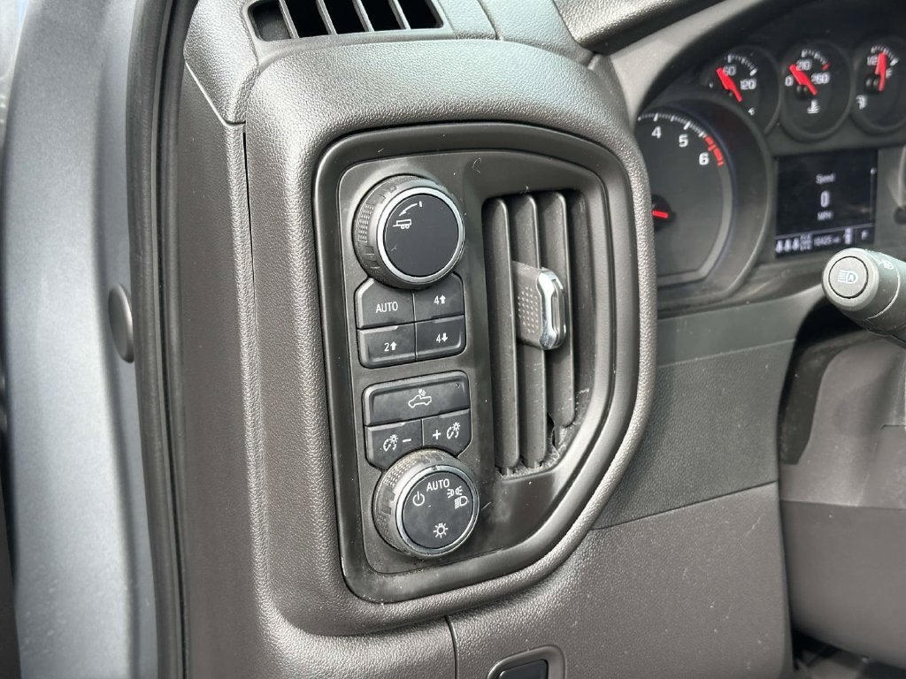 2025 Chevrolet Silverado 1500 Custom Trail Boss