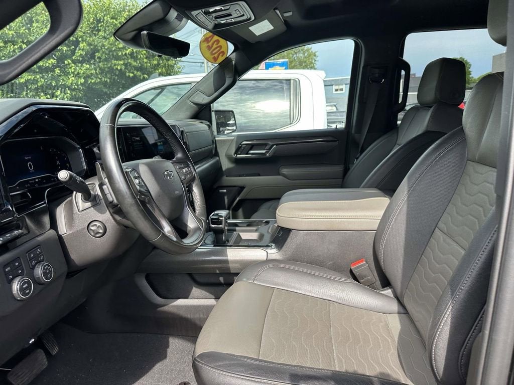 2024 Chevrolet Silverado 1500 ZR2