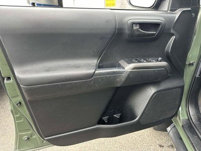 2022 Toyota Tacoma 4WD SR