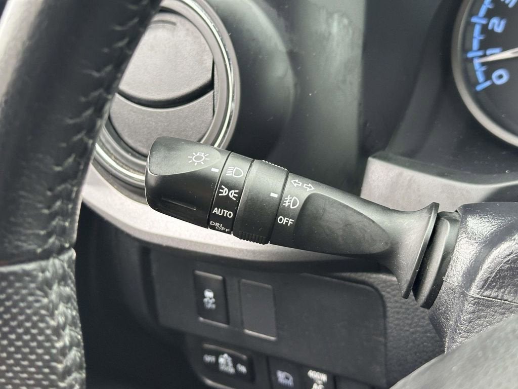 2022 Toyota Tacoma 4WD SR