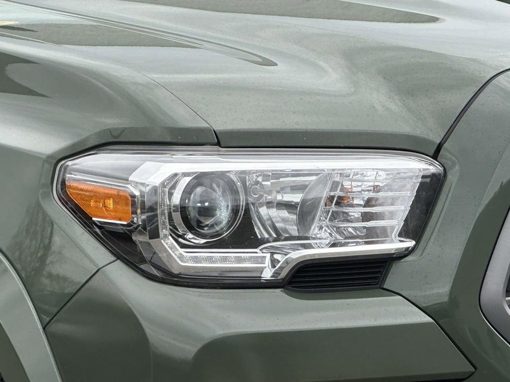 2022 Toyota Tacoma 4WD SR