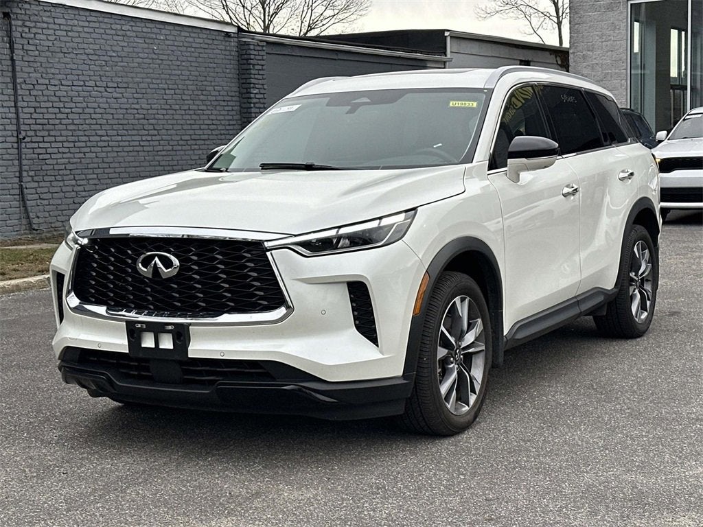 2023 INFINITI QX60 LUXE