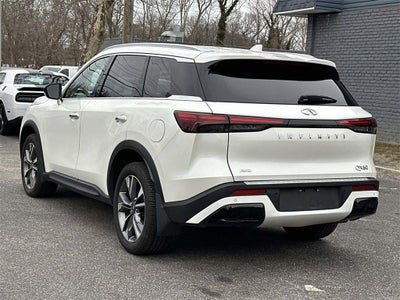 2023 INFINITI QX60 LUXE