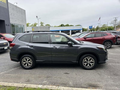2024 Subaru Forester Premium
