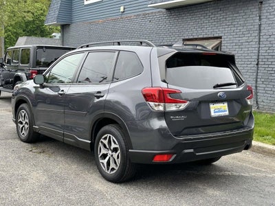 2024 Subaru Forester Premium