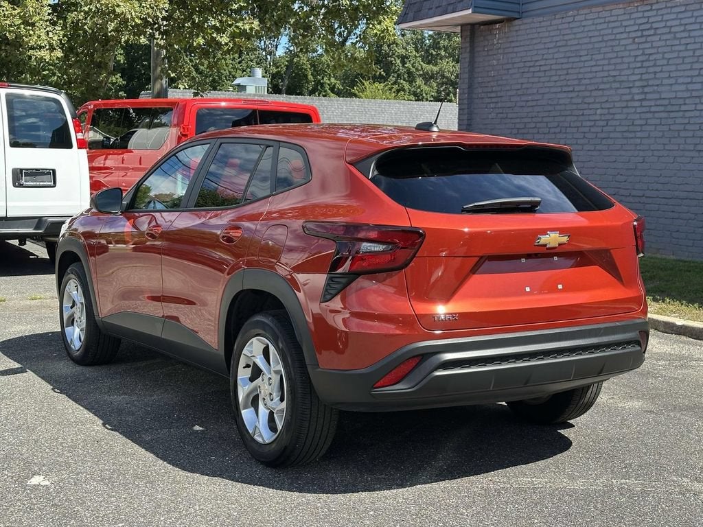 2024 Chevrolet Trax LS