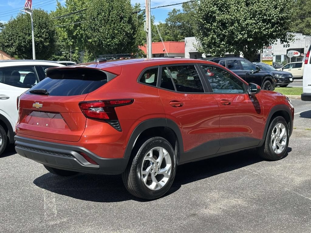 2024 Chevrolet Trax LS