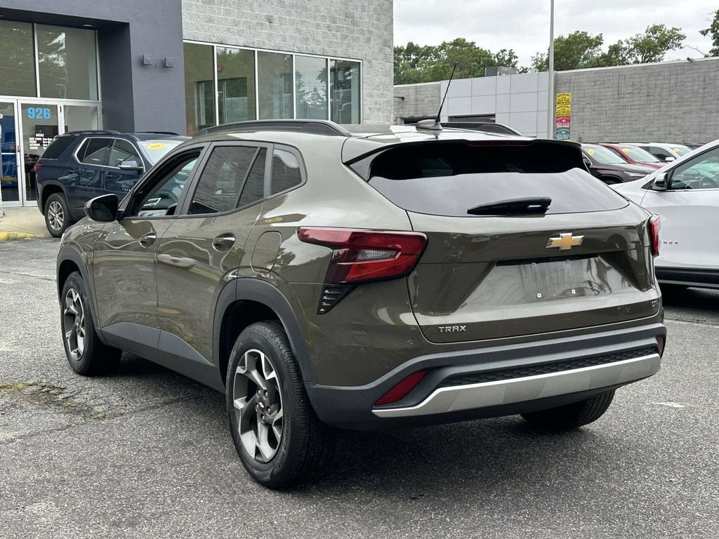 2024 Chevrolet Trax LT