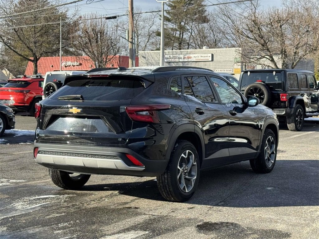 2025 Chevrolet Trax LT
