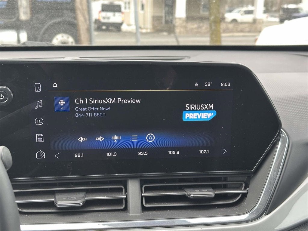 2025 Chevrolet Trax LT