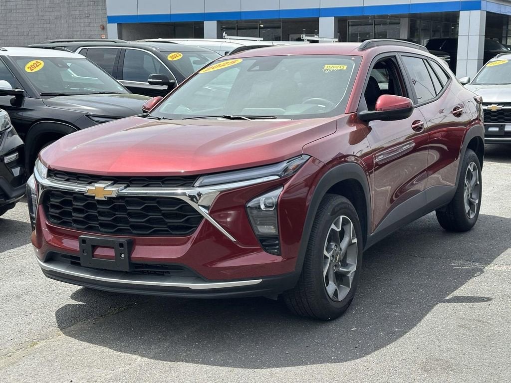 2025 Chevrolet Trax LT